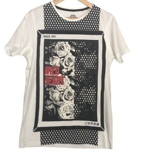 XIOS New York White Short Sleeve Tee Size Medium‎